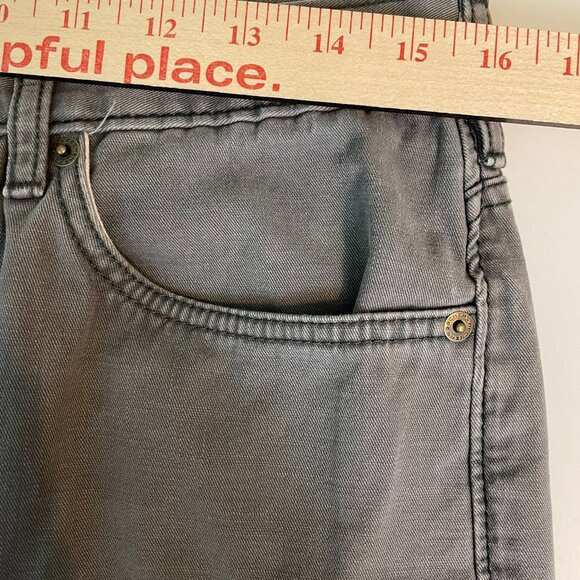 Classic Dockers men’s straight fit pants in gray. Made from 100% cotton for comf - Picture 3 of 9